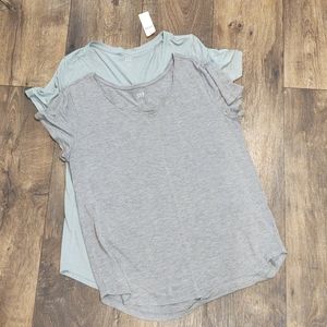 Gap tees